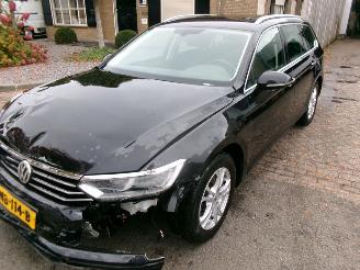 skadebil auto Volkswagen Passat 1.4 TSI CONNECTED SERIES 2017/1