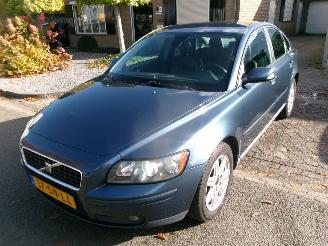 Vaurioauto  passenger cars Volvo S-40 1.8 I CLIMA 2006/3