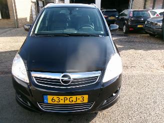 Opel Zafira 2.2 COSMO 7 PERSOONS picture 3