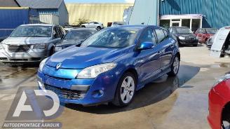 Salvage car Renault Mégane Megane III Berline (BZ), Hatchback 5-drs, 2008 / 2017 1.6 16V 2010