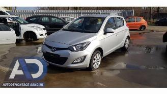 Vrakbiler auto Hyundai I-20 i20, Hatchback, 2008 / 2015 1.2i 16V 2014/2
