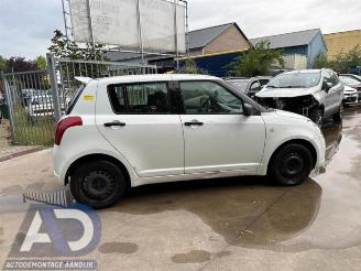 Suzuki Swift Swift (ZA/ZC/ZD1/2/3/9), Hatchback, 2005 / 2011 1.3 VVT 16V picture 4