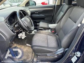 Mitsubishi Outlander Outlander (GF/GG), SUV, 2012 2.0 16V 4x2 picture 12