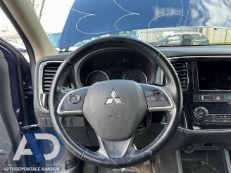 Mitsubishi Outlander Outlander (GF/GG), SUV, 2012 2.0 16V 4x2 picture 14