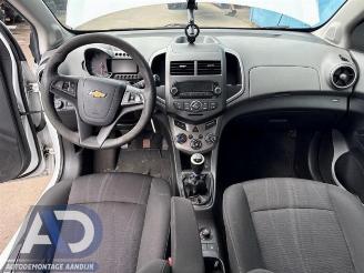 Chevrolet Aveo Aveo (300), Hatchback, 2006 / 2015 1.2 16V picture 13