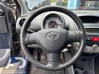 Toyota Aygo Aygo (B10), Hatchback, 2005 / 2014 1.0 12V VVT-i picture 12
