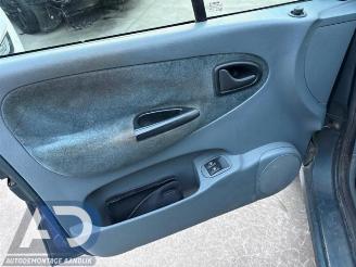 Renault Mégane Scénic Megane Scenic (JA), MPV, 1996 / 1999 2.0 RT picture 11