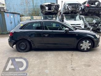 Audi A3 A3 (8V1/8VK), Hatchback 3-drs, 2012 / 2020 1.6 TDI Ultra 16V picture 4