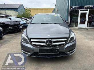 Mercedes B-klasse B (W246/W242), Hatchback, 2011 / 2018 1.6 B-180 BlueEFFICIENCY Turbo 16V picture 2