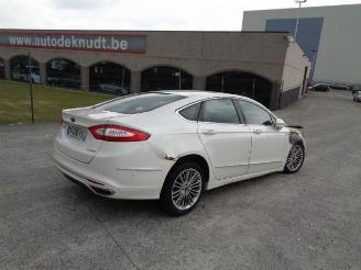 damaged passenger cars Ford Mondeo HYBRIDE 2018/3