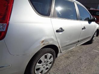 Hyundai I-30 1.6 I picture 9