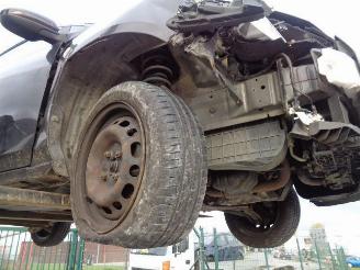 Mazda 2 1.4 TDCI picture 21