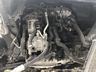 Volkswagen Golf 1.6 TDI picture 12
