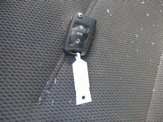 Volkswagen Golf 1.6 TDI picture 23