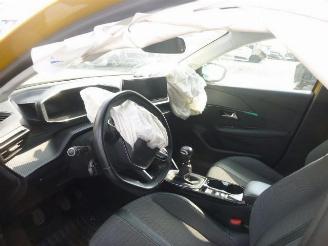 Peugeot 208 1.5 HDI picture 5