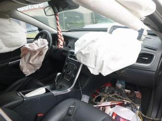 Volvo V-60 2.0 D  D4204T9 picture 5