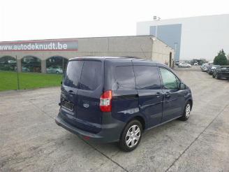 krockskadad bil bedrijf Ford Transit 1.5 TDCI TREND 2017/2