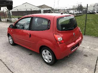 Coche siniestrado Renault Twingo 1.2  D4F 2010/5