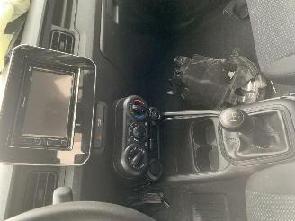 Suzuki Ignis 1.2 picture 9