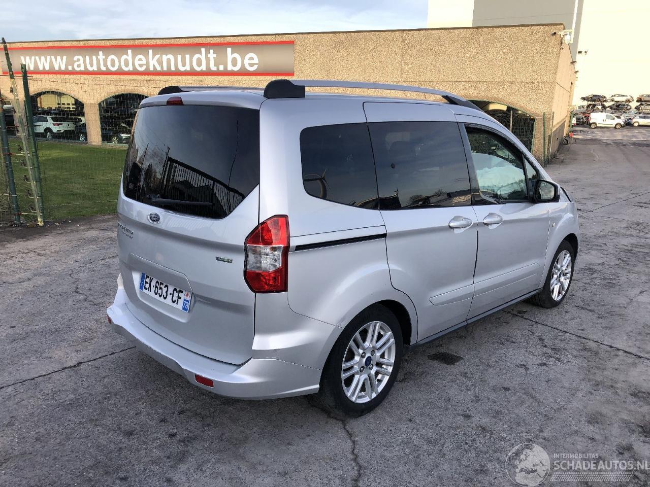 Ford Tourneo Courier 1.0 ECOBOOST