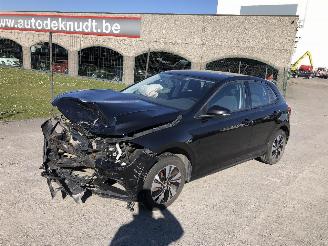 Volkswagen Polo 1.0   COMFORTLINE picture 3