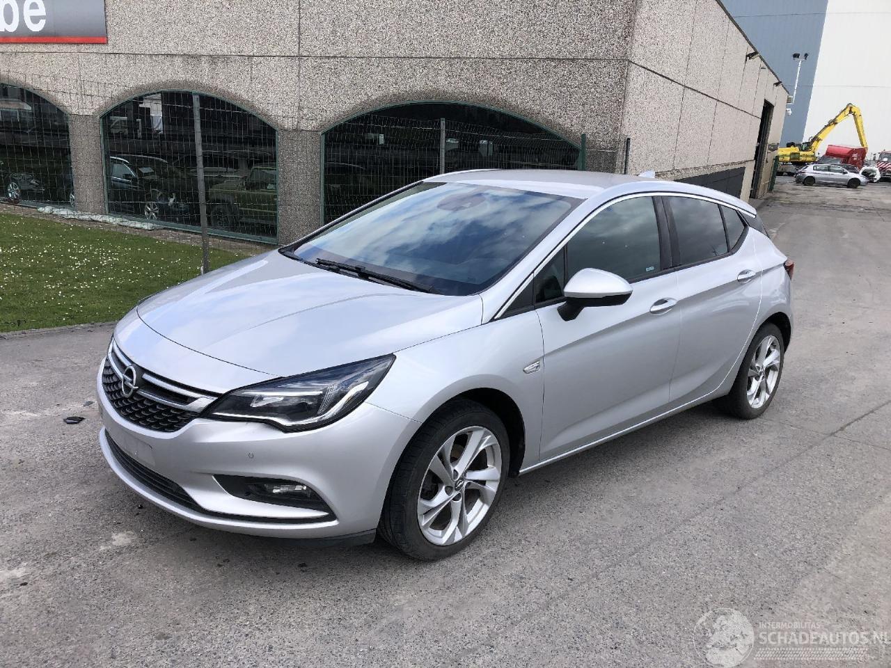 Opel Astra 1.0   INNOVATION