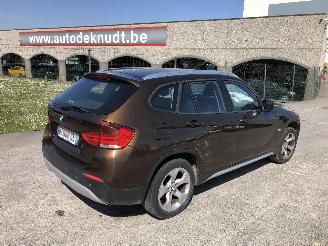Schadeauto BMW X1 2.0 D 2011/12