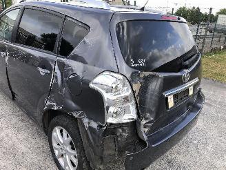 Toyota Corolla-verso 2.2 D4D picture 14