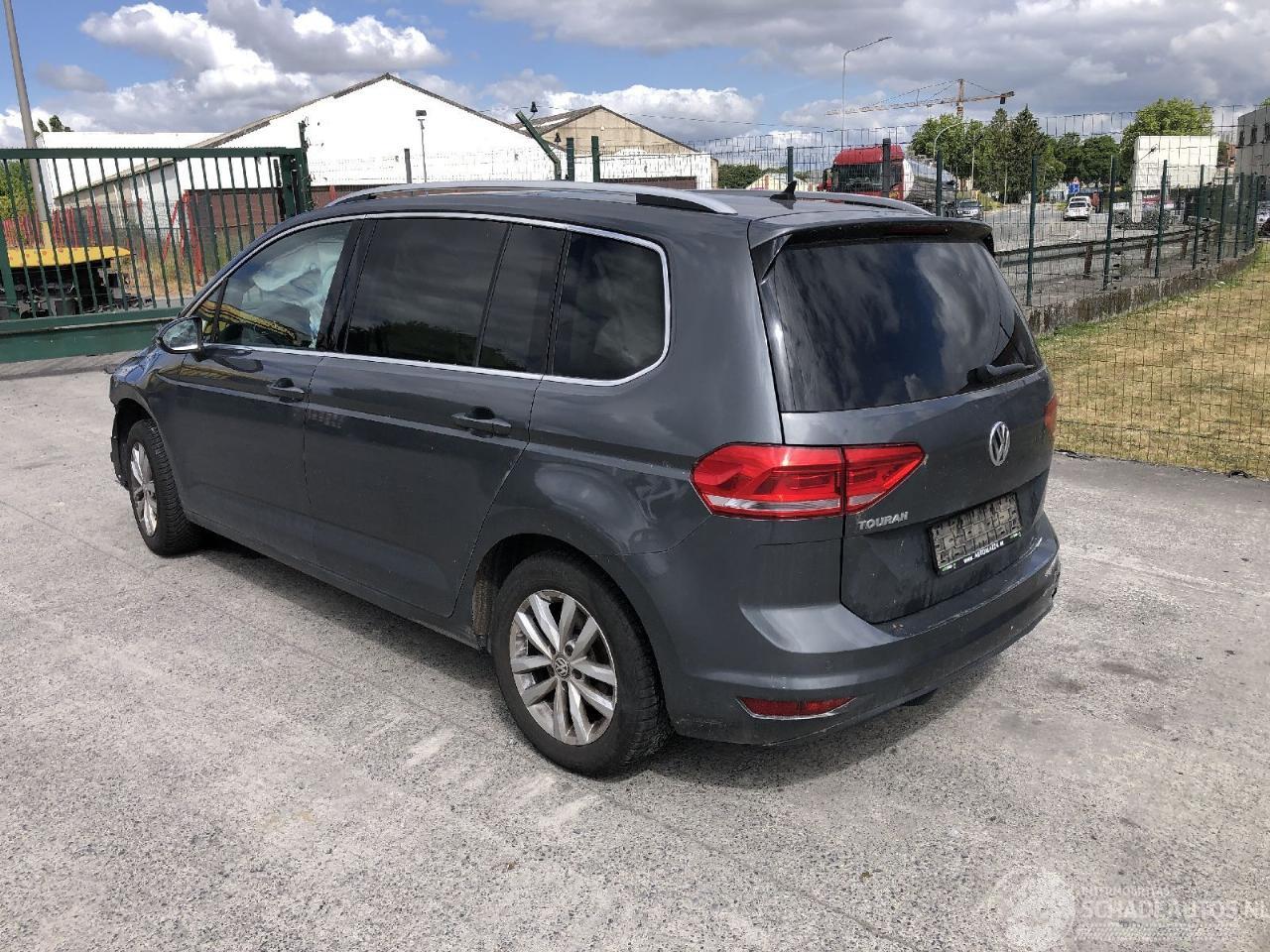 Volkswagen Touran 1.6 TDI