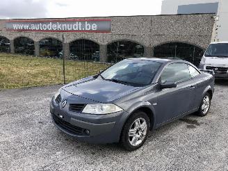 krockskadad bil auto Renault Mégane CABRIO 1.5 DCI 2008/4