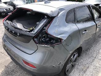 Volvo V-40 MOMENTUM 2.0D AUTOMA picture 10