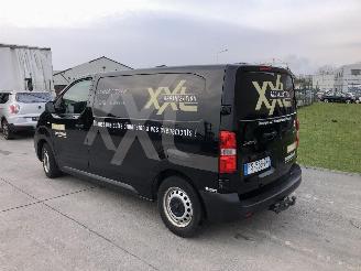 krockskadad bil bedrijf Citroën Jumpy 1.5 HDI 2020/8