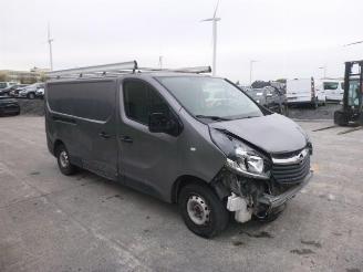 krockskadad bil bedrijf Opel Vivaro EDITION 1.6 CDTI 2018/5