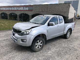 Schade bestelwagen Isuzu D-Max 2.5  TD 2015/7