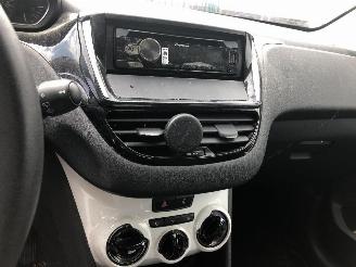 Peugeot 208 LIKE 1.2 picture 23