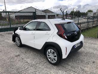 krockskadad bil auto Toyota Aygo 1.0 2022/12