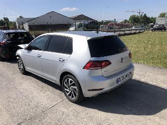 krockskadad bil auto Volkswagen Golf 1.0 TSI  SOUND 2018/5