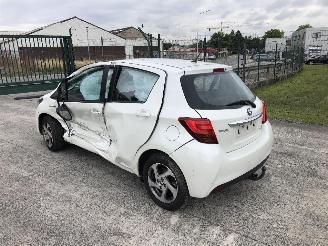 Toyota Yaris DYNAMIC picture 2