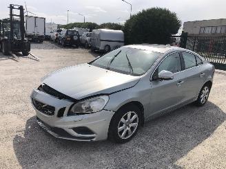 Volvo S-60 2.0 D picture 3