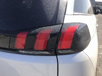 Peugeot 5008 1.2  ALLURE picture 13