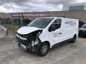 krockskadad bil bedrijf Opel Vivaro 1.6 CDTI 2015/2