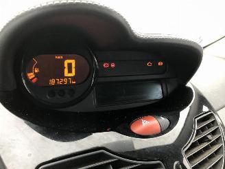 Renault Twingo 1.1 picture 22