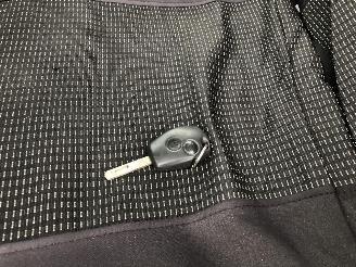 Renault Twingo 1.1 picture 24