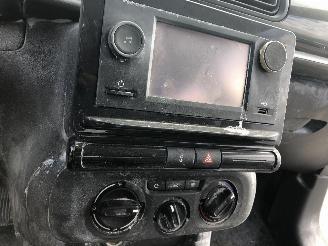 Citroën C3 1.2 picture 11