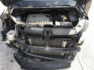 Volkswagen Touran 1.6 TDI    7 PLACES picture 11