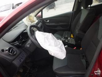 Renault Clio 0.9 TCE H4B408 picture 14