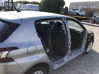 Peugeot 308 1.6 HDI picture 16