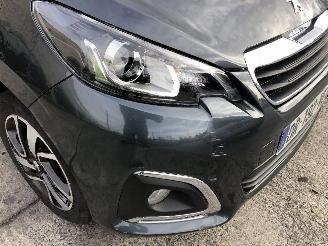 Peugeot 108 1.2   CABRIO picture 10