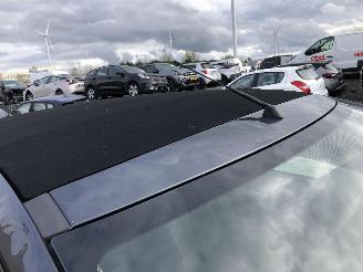 Peugeot 108 1.2   CABRIO picture 8