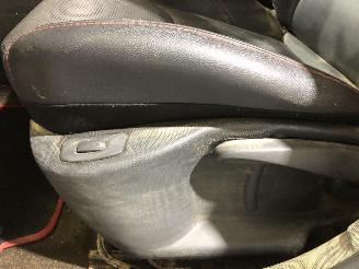 Renault Clio 1.6 TURBO   AUTOMAT picture 16